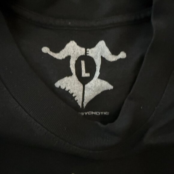 Tamed Psychotic T-Shirt - Picture 2 of 3